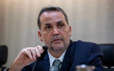 Governo propõe subvenção da gasolina em R$ 0,44 por litro